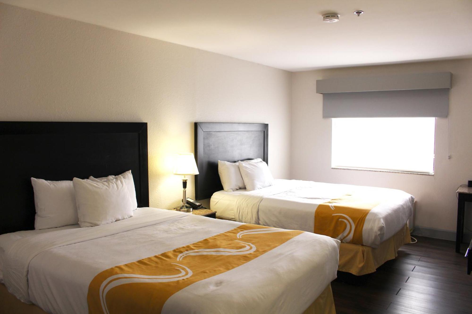 Baymont By Wyndham Del Rio Hotell Exteriör bild